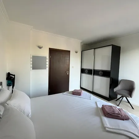 Apartman двуспален оазис бийч клуб